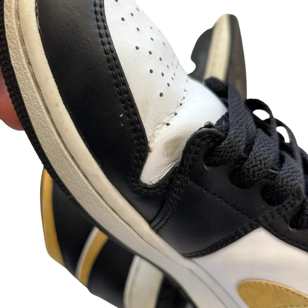 Jordan 1 Mid Black‎ University Gold 2021 554724-177 Size 9.5